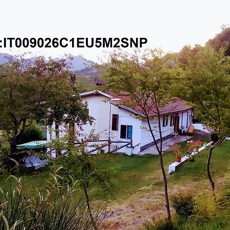 B&B La Casa Del Daino Millesimo 外观 照片
