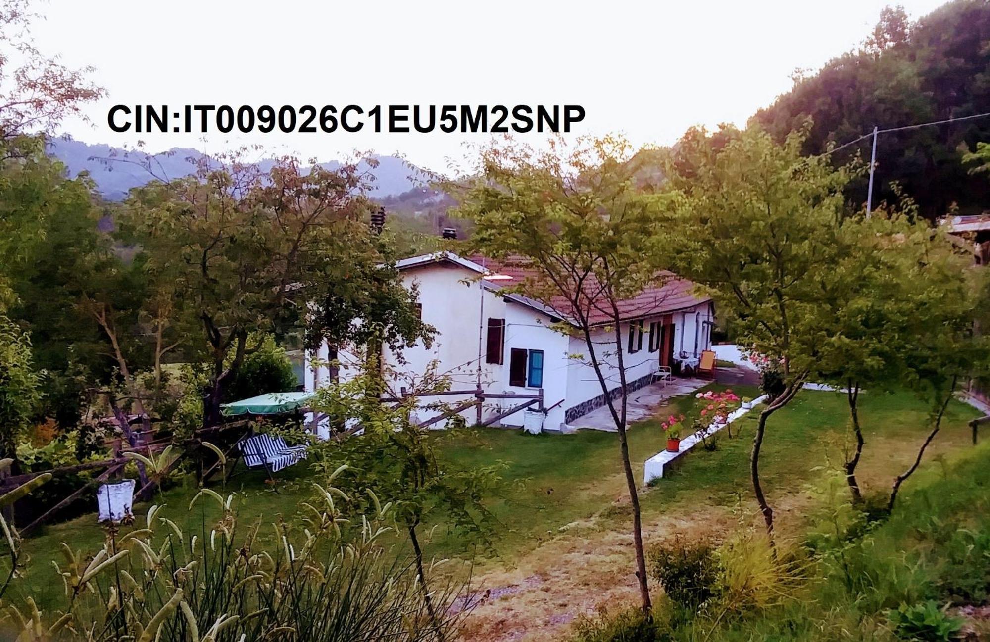 B&B La Casa Del Daino Millesimo 外观 照片